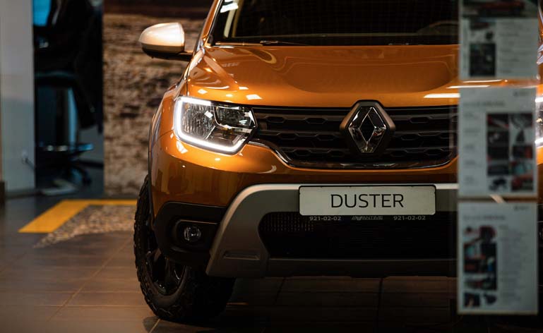 Renault DUSTER – победитель премии «внедорожник года 2021»